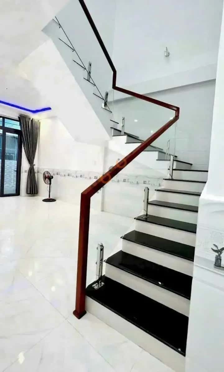 Cho thuê nhà hẻm Nguyễn Chí Thanh Sóc Trăng, Sóc Trăng – 3 phòng ngủ, giá 4.5 triệu — Hình 2 Cho thuê nhà hẻm Nguyễn Chí Thanh Sóc Trăng, Sóc Trăng – 3 phòng ngủ, giá 4.5 triệu — Hình 2