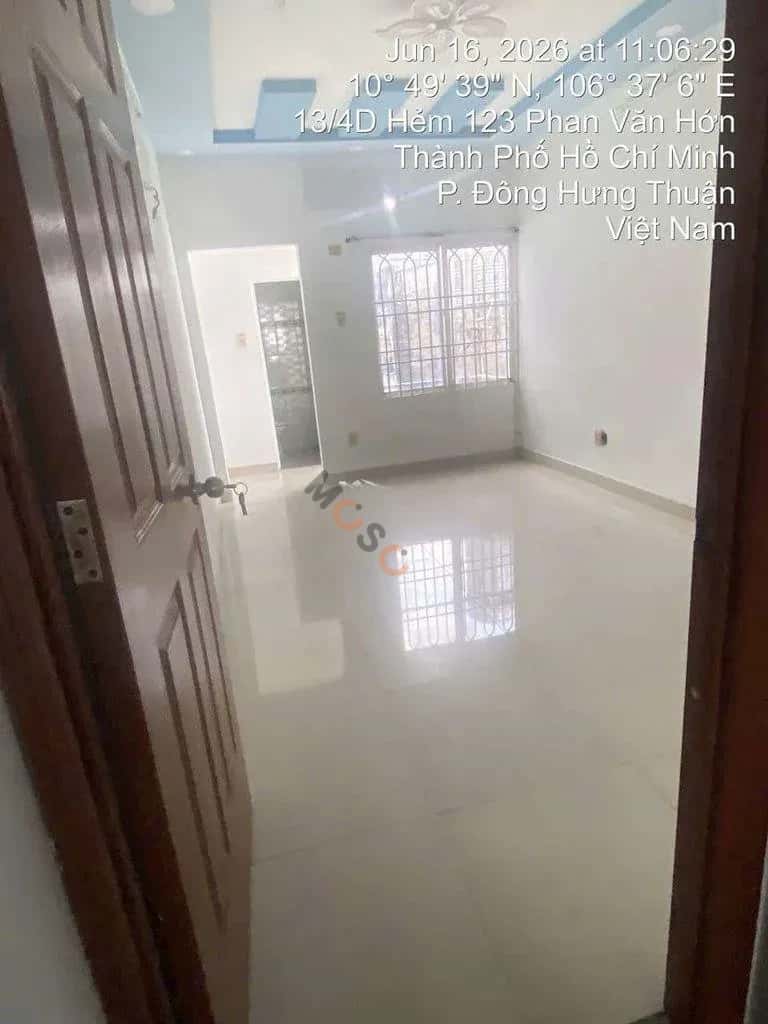 Cho thuê nhà hẻm Phan Văn Hớn Quận 12, TP.HCM – 3 phòng ngủ, giá 8.5 triệu — Hình 2 Cho thuê nhà hẻm Phan Văn Hớn Quận 12, TP.HCM – 3 phòng ngủ, giá 8.5 triệu — Hình 2