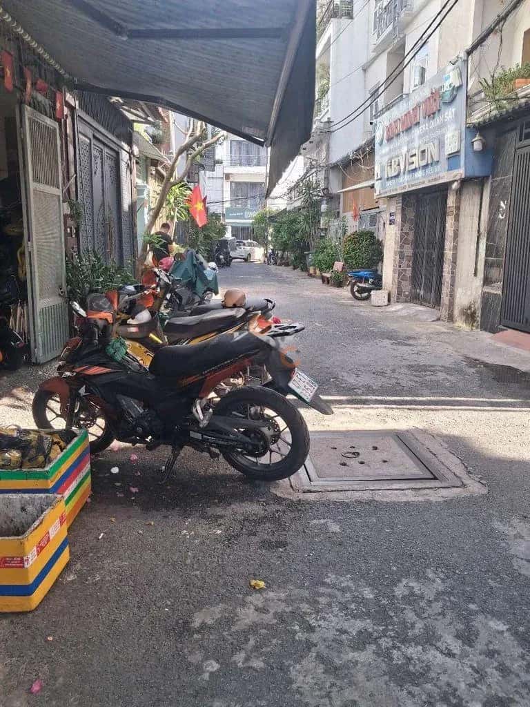Cho thuê văn phòng huỳnh văn nghệ Quận Tân Bình, TP.HCM – 5 phòng ngủ, giá 13 triệu — Hình 2 Cho thuê văn phòng huỳnh văn nghệ Quận Tân Bình, TP.HCM – 5 phòng ngủ, giá 13 triệu — Hình 2