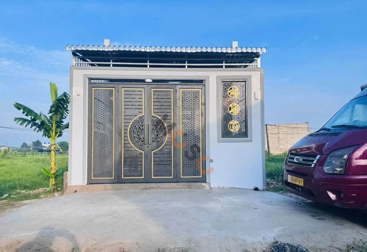 Bán nhà hẻm đường Giồng Lớn Huyện Đức Hòa, Long An – 2 phòng ngủ, giá 1.4 tỷ Bán nhà hẻm đường Giồng Lớn Huyện Đức Hòa, Long An – 2 phòng ngủ, giá 1.4 tỷ