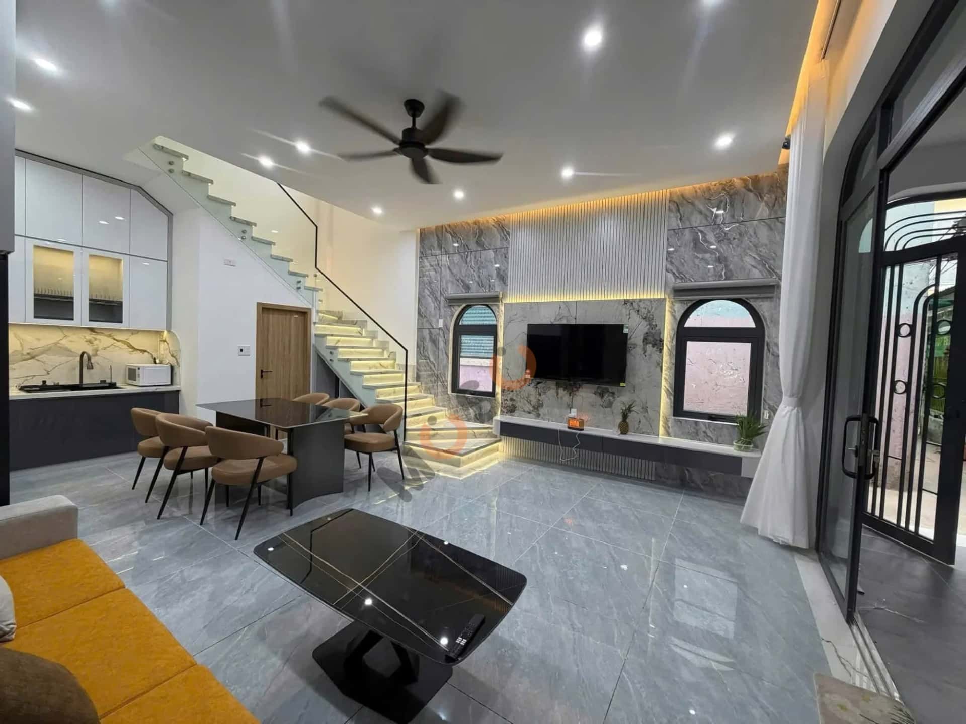 Cho thuê nhà hẻm Hùng Vương Quận Thanh Khê, TP. Đà Nẵng – 6 phòng ngủ, giá 30 triệu — Hình 2 Cho thuê nhà hẻm Hùng Vương Quận Thanh Khê, TP. Đà Nẵng – 6 phòng ngủ, giá 30 triệu — Hình 2