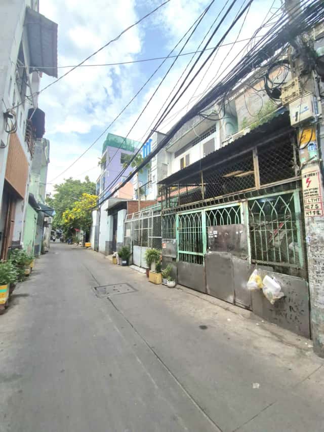 Bán nhà hẻm Lý Thánh Tông Quận Tân Phú, TP.HCM – 2 phòng ngủ, giá 5.9 tỷ Bán nhà hẻm Lý Thánh Tông Quận Tân Phú, TP.HCM – 2 phòng ngủ, giá 5.9 tỷ