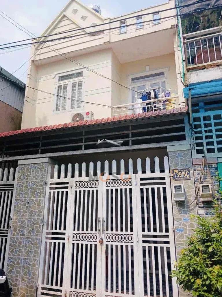 Cho thuê nhà hẻm Phạm Thị Giây Huyện Hóc Môn, TP.HCM – 3 phòng ngủ, giá 7 triệu Cho thuê nhà hẻm Phạm Thị Giây Huyện Hóc Môn, TP.HCM – 3 phòng ngủ, giá 7 triệu