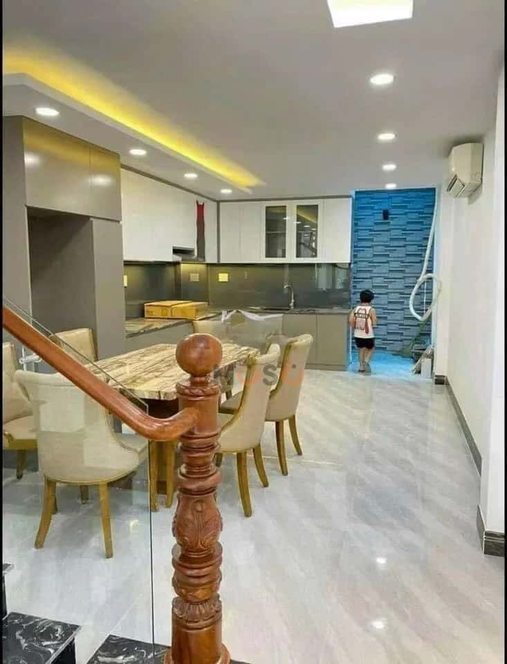 Cho thuê nhà hẻm Cách mạng tháng 8 Tân Bình, TP.HCM – 5 phòng ngủ, giá 18 triệu — Hình 3 Cho thuê nhà hẻm Cách mạng tháng 8 Tân Bình, TP.HCM – 5 phòng ngủ, giá 18 triệu — Hình 3