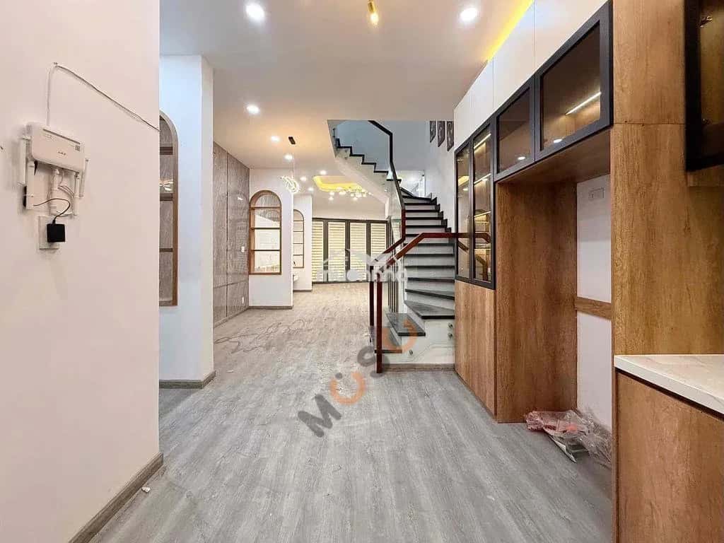 Cho thuê nhà hẻm Nguyễn Văn Trỗi Quận Phú Nhuận, TP.HCM – 5 phòng ngủ, giá 28 triệu — Hình 3 Cho thuê nhà hẻm Nguyễn Văn Trỗi Quận Phú Nhuận, TP.HCM – 5 phòng ngủ, giá 28 triệu — Hình 3