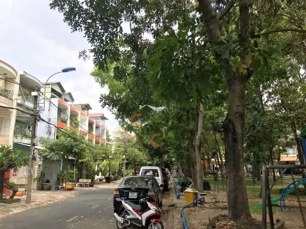 Cho thuê nhà mặt tiền Hoàng Diệu 2 Thủ Đức, TP. Thủ Đức – 4 phòng ngủ, giá 18 triệu — Hình 3 Cho thuê nhà mặt tiền Hoàng Diệu 2 Thủ Đức, TP. Thủ Đức – 4 phòng ngủ, giá 18 triệu — Hình 3