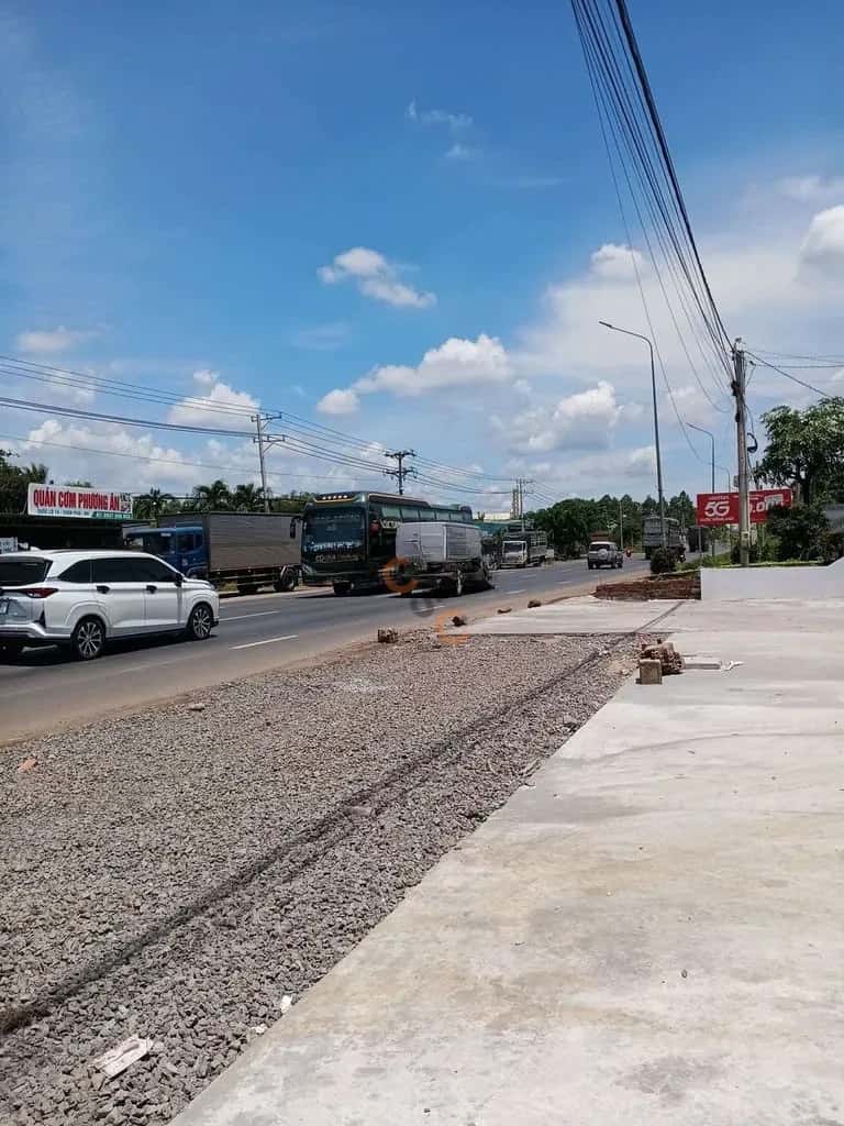 Cho thuê nhà mặt tiền Quốc lộ 1A Huyện Xuân Lộc, Đồng Nai – giá 8 triệu — Hình 2 Cho thuê nhà mặt tiền Quốc lộ 1A Huyện Xuân Lộc, Đồng Nai – giá 8 triệu — Hình 2