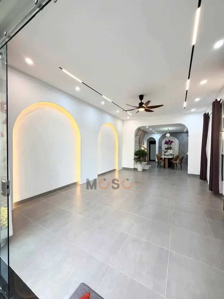 Bán nhà mặt tiền Nguyễn Trãi Thành phố Buôn Ma Thuột, Đắk Lắk – 3 phòng ngủ, giá 6.4 tỷ — Hình 2 Bán nhà mặt tiền Nguyễn Trãi Thành phố Buôn Ma Thuột, Đắk Lắk – 3 phòng ngủ, giá 6.4 tỷ — Hình 2