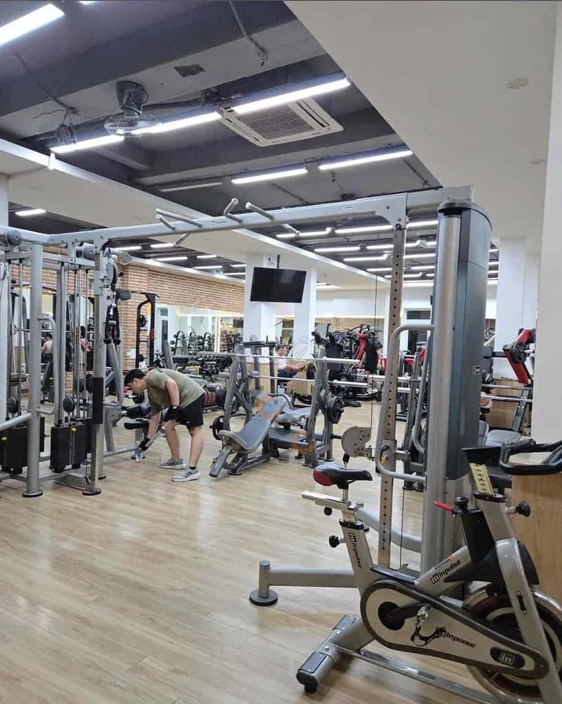 Cho thuê nhà mặt tiền Ông Ích Khiêm Hải Châu, Đà Nẵng – giá 100 triệu — Hình 3 Cho thuê nhà mặt tiền Ông Ích Khiêm Hải Châu, Đà Nẵng – giá 100 triệu — Hình 3