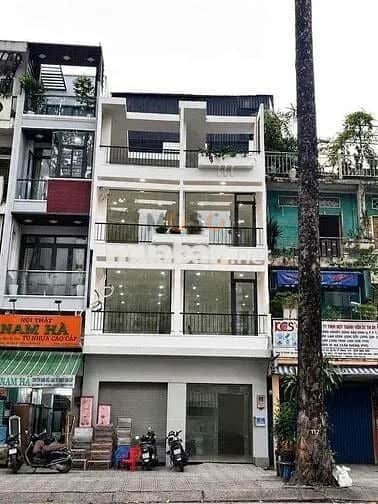 Cho thuê nhà mặt tiền Quận 10, TP.HCM – giá 120 triệu Cho thuê nhà mặt tiền Quận 10, TP.HCM – giá 120 triệu