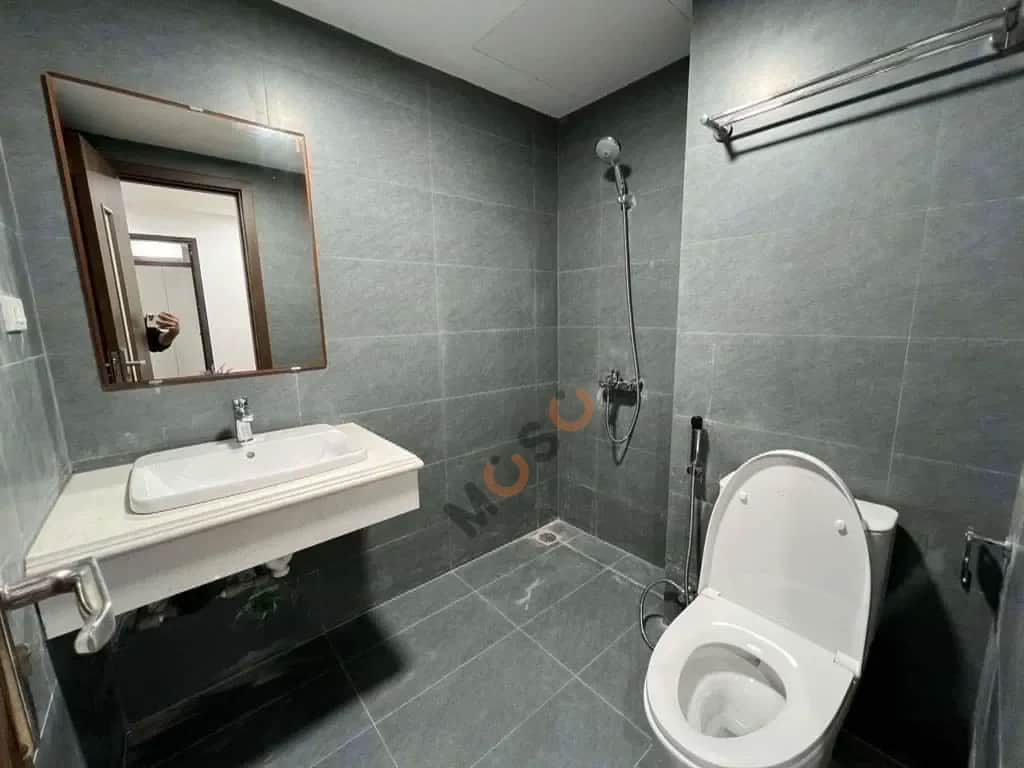 Cho thuê phòng trọ Lạc Long Quân Tây Hồ, Hà Nội – 1 phòng ngủ, giá 5.5 triệu Cho thuê phòng trọ Lạc Long Quân Tây Hồ, Hà Nội – 1 phòng ngủ, giá 5.5 triệu