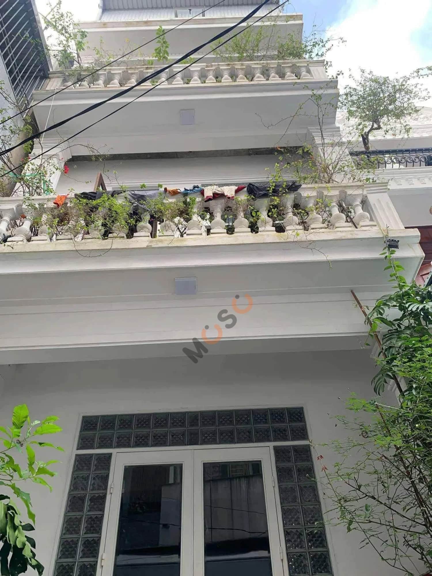 Bán nhà hẻm Hùng Vương Quận Thuận Hóa, TP. Huế – 3 phòng ngủ, giá 3.9 tỷ Bán nhà hẻm Hùng Vương Quận Thuận Hóa, TP. Huế – 3 phòng ngủ, giá 3.9 tỷ