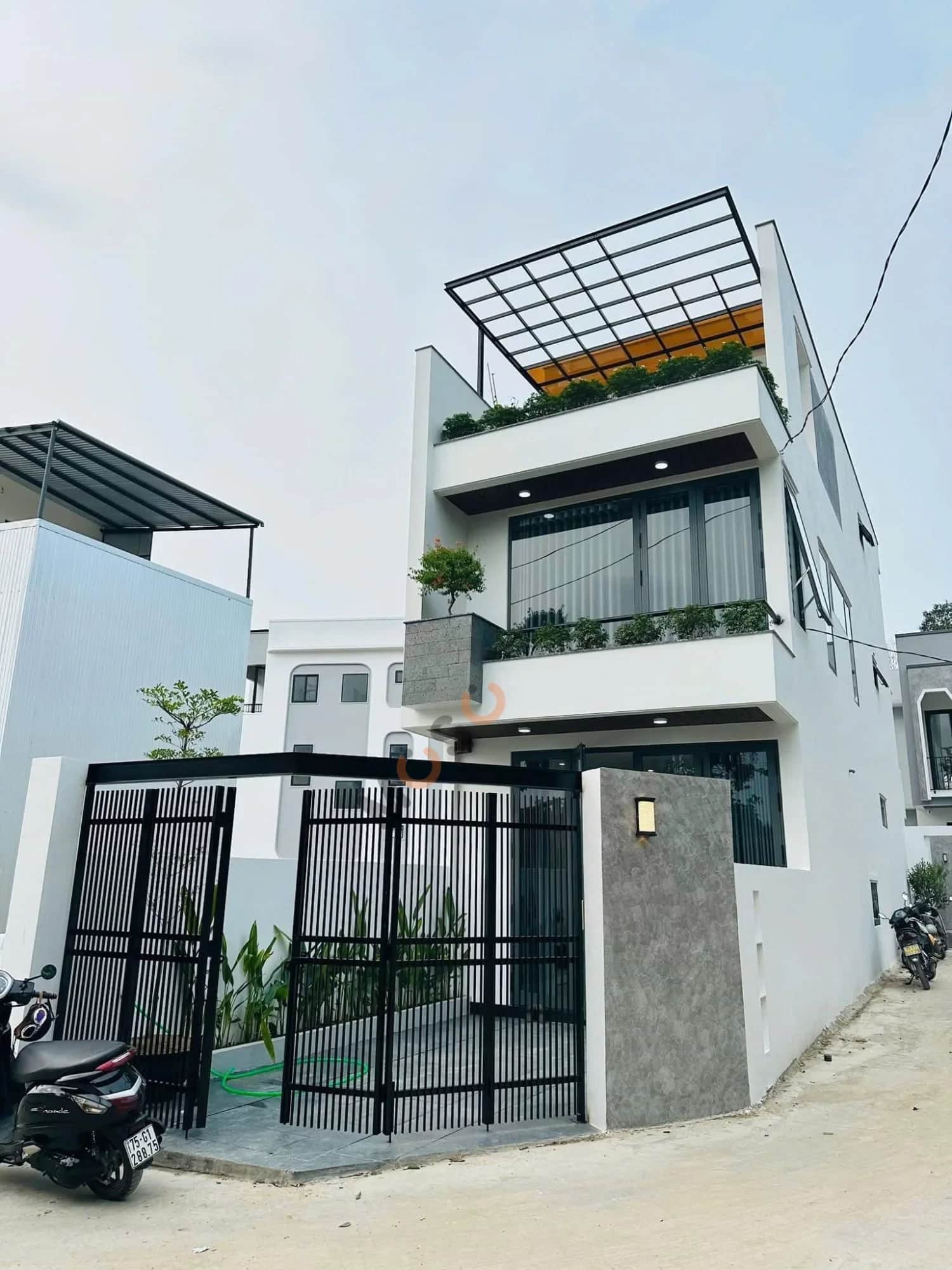 Bán nhà hẻm Kiệt 78 Huyền Trân Công Chúa Quận Thuận Hóa, TP. Huế – 4 phòng ngủ, giá 3.5 tỷ Bán nhà hẻm Kiệt 78 Huyền Trân Công Chúa Quận Thuận Hóa, TP. Huế – 4 phòng ngủ, giá 3.5 tỷ