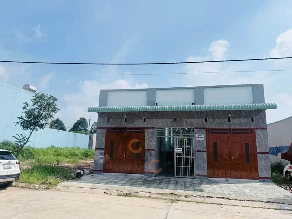 Bán nhà mặt tiền đường Ni11 Thành phố Bến Cát, Bình Dương – 10 phòng ngủ, giá 4 tỷ Bán nhà mặt tiền đường Ni11 Thành phố Bến Cát, Bình Dương – 10 phòng ngủ, giá 4 tỷ