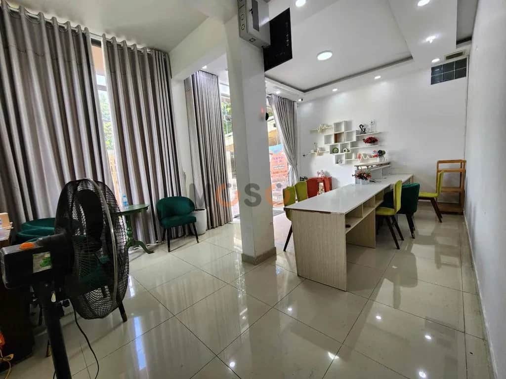 Cho thuê nhà mặt tiền Nguyễn Thị Minh Khai Thành phố Thủ Dầu Một, Bình Dương – 5 phòng ngủ, giá 18 triệu Cho thuê nhà mặt tiền Nguyễn Thị Minh Khai Thành phố Thủ Dầu Một, Bình Dương – 5 phòng ngủ, giá 18 triệu