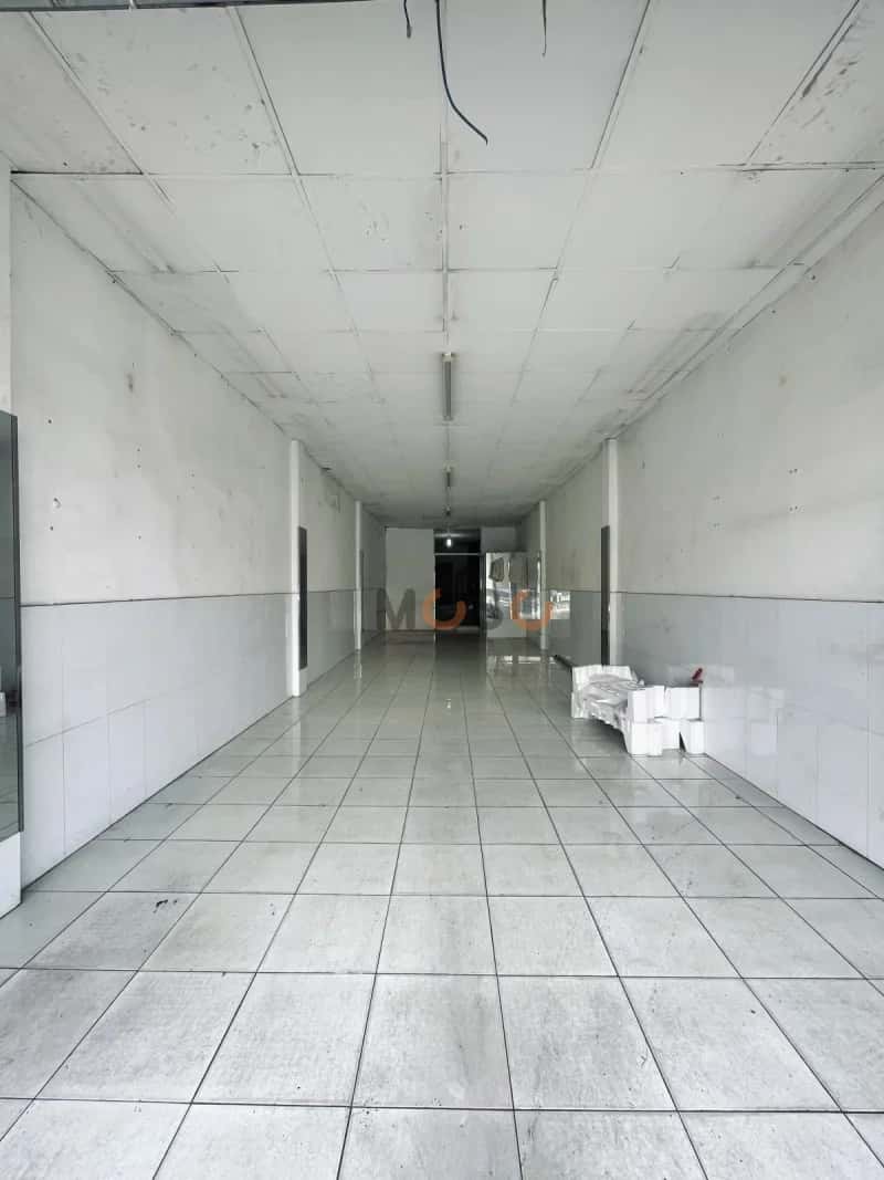 Bán nhà mặt tiền Cộng Hoà Quận Tân Bình, TP.HCM – 3 phòng ngủ, giá 26.5 tỷ — Hình 2 Bán nhà mặt tiền Cộng Hoà Quận Tân Bình, TP.HCM – 3 phòng ngủ, giá 26.5 tỷ — Hình 2
