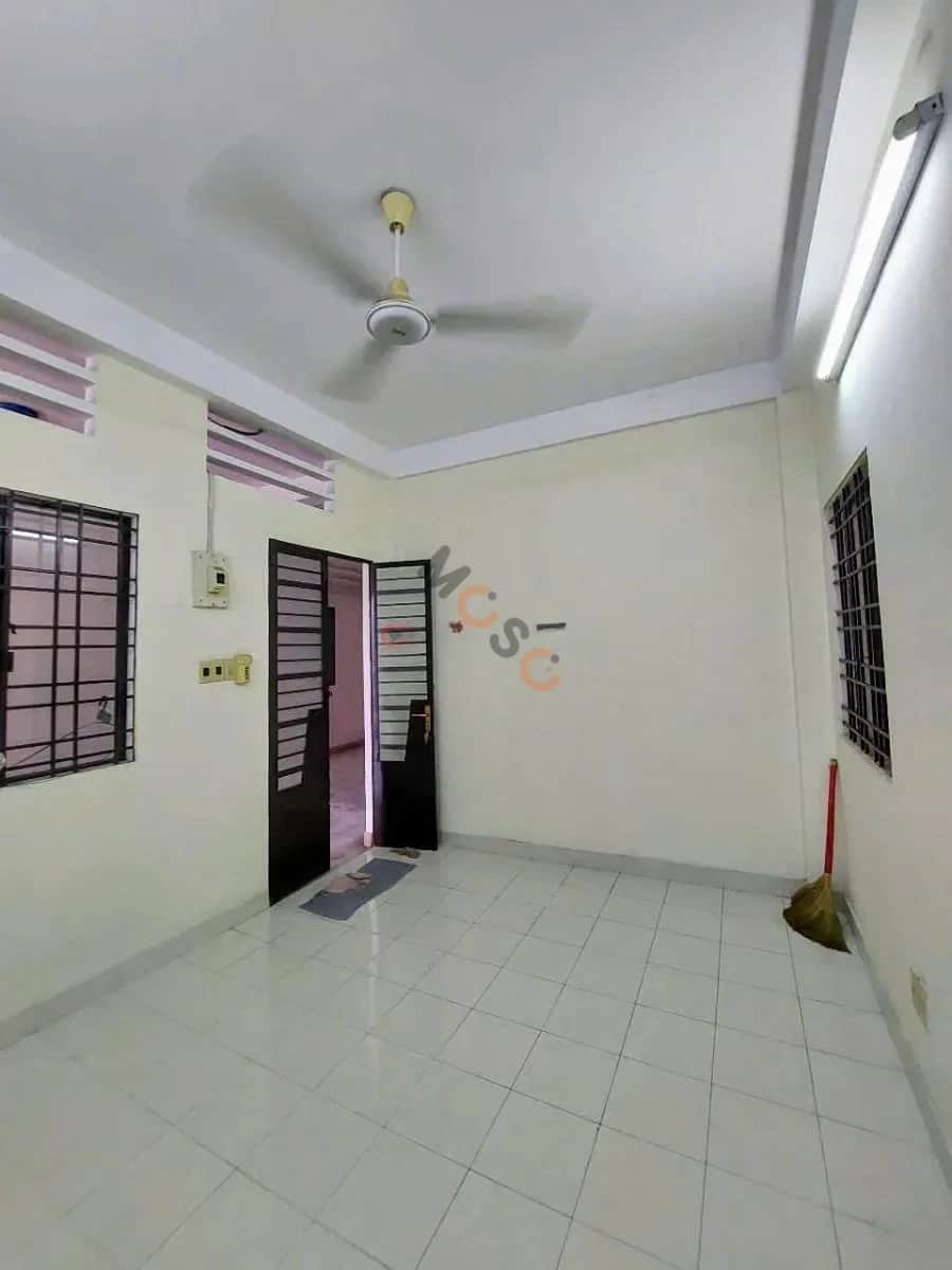 Main image Main image