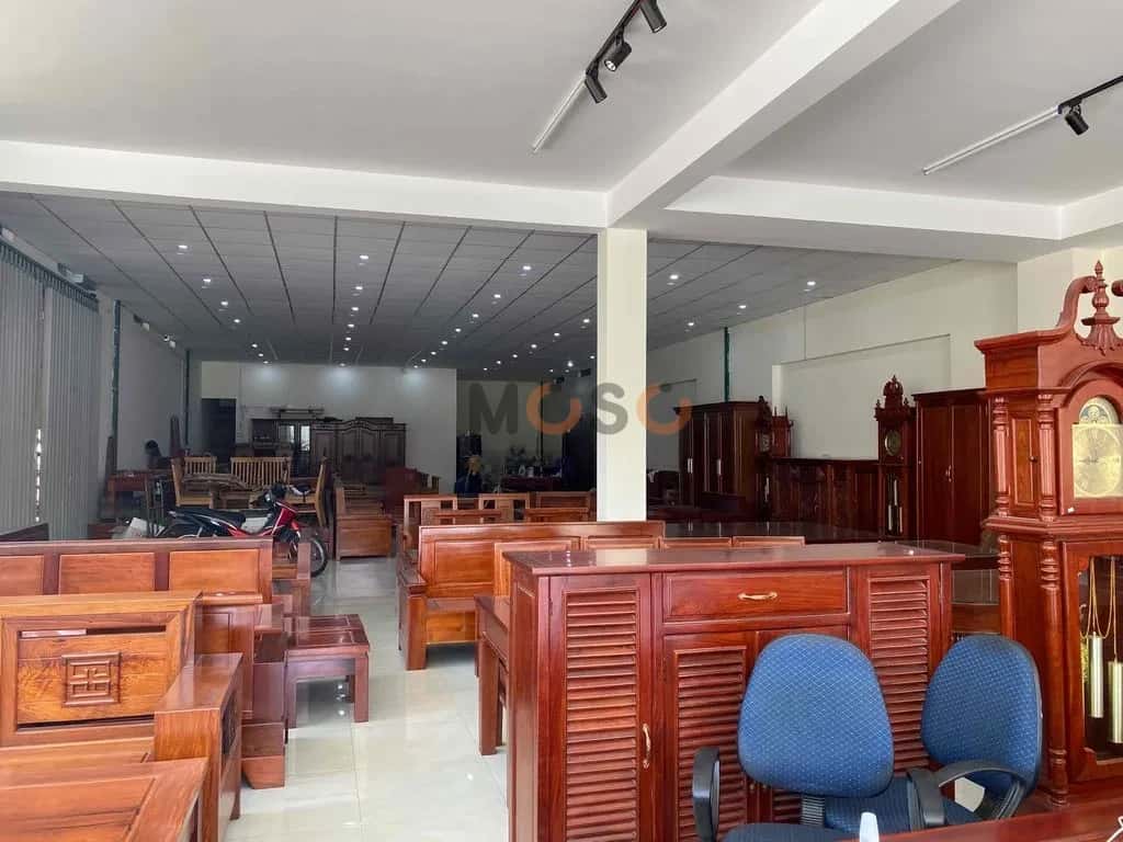 Cho thuê nhà mặt tiền Hoàng Diệu Hải Châu, Đà Nẵng – 4 phòng ngủ, giá 50 triệu — Hình 2 Cho thuê nhà mặt tiền Hoàng Diệu Hải Châu, Đà Nẵng – 4 phòng ngủ, giá 50 triệu — Hình 2