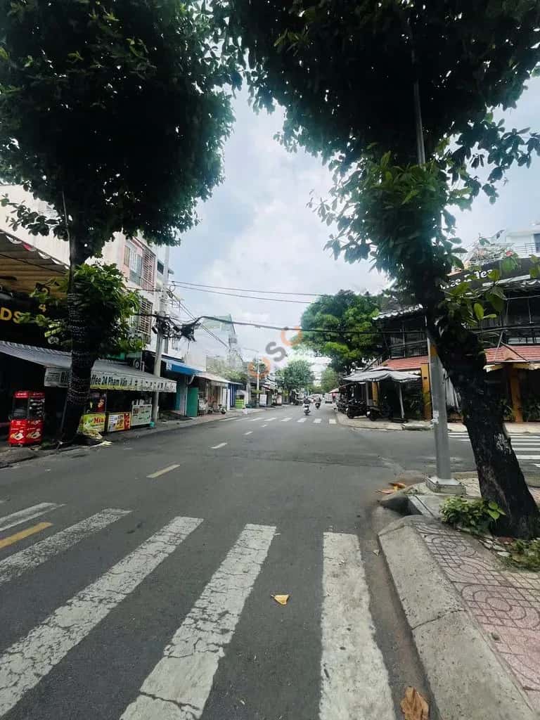 Cho thuê nhà mặt tiền Phạm Vấn Tân Phú, TP.HCM – giá 55 triệu — Hình 3 Cho thuê nhà mặt tiền Phạm Vấn Tân Phú, TP.HCM – giá 55 triệu — Hình 3