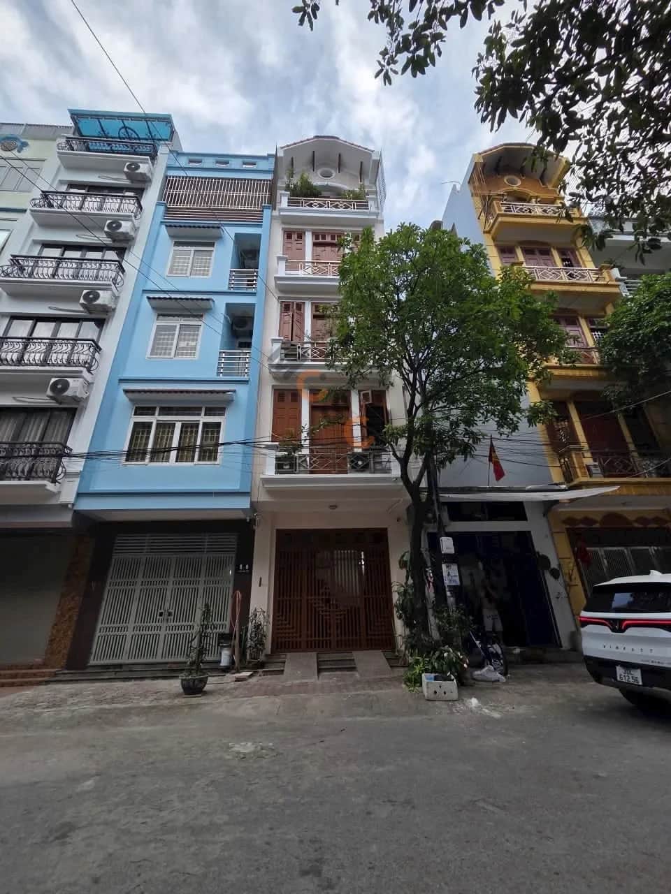 Bán nhà mặt tiền Ngô Thì Nhậm Quận Hà Đông, TP. Hà Nội – 7 phòng ngủ, giá 15.3 tỷ Bán nhà mặt tiền Ngô Thì Nhậm Quận Hà Đông, TP. Hà Nội – 7 phòng ngủ, giá 15.3 tỷ