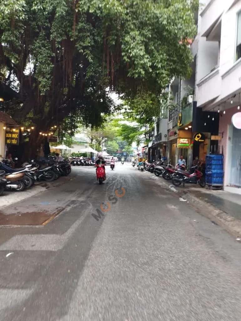 Cho thuê nhà mặt tiền đường hoa Quận Phú Nhuận, TP.HCM – giá 130 triệu — Hình 2 Cho thuê nhà mặt tiền đường hoa Quận Phú Nhuận, TP.HCM – giá 130 triệu — Hình 2