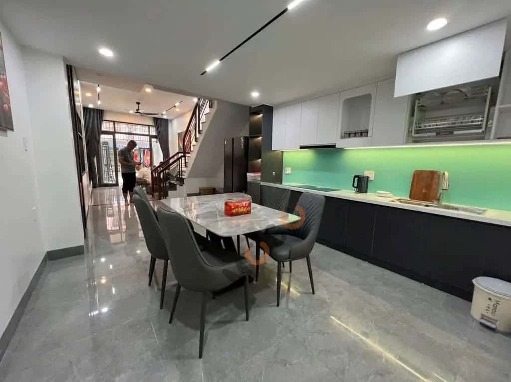 Cho thuê nhà mặt tiền Hóa Sơn Hải Châu, Đà Nẵng – 3 phòng ngủ, giá 25 triệu — Hình 2 Cho thuê nhà mặt tiền Hóa Sơn Hải Châu, Đà Nẵng – 3 phòng ngủ, giá 25 triệu — Hình 2