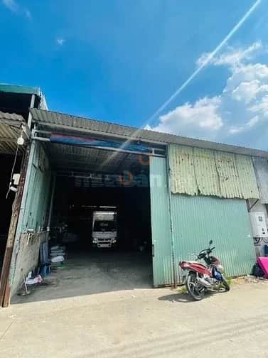 Cho thuê kho, nhà xưởng Đường Kênh Trung Ương Huyện Bình Chánh, TP.HCM – giá 16 triệu Cho thuê kho, nhà xưởng Đường Kênh Trung Ương Huyện Bình Chánh, TP.HCM – giá 16 triệu