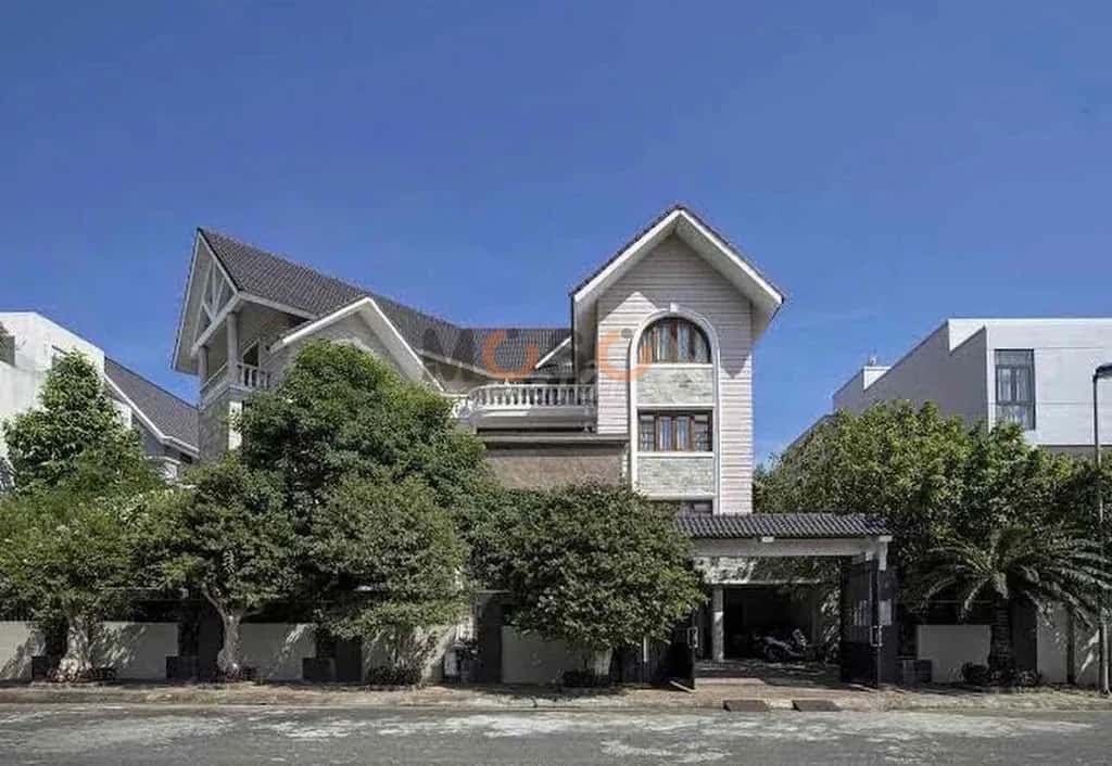 Cho thuê nhà mặt tiền Đảo Xanh 1 Hải Châu, Đà Nẵng – 9 phòng ngủ, giá 120 triệu — Hình 2 Cho thuê nhà mặt tiền Đảo Xanh 1 Hải Châu, Đà Nẵng – 9 phòng ngủ, giá 120 triệu — Hình 2
