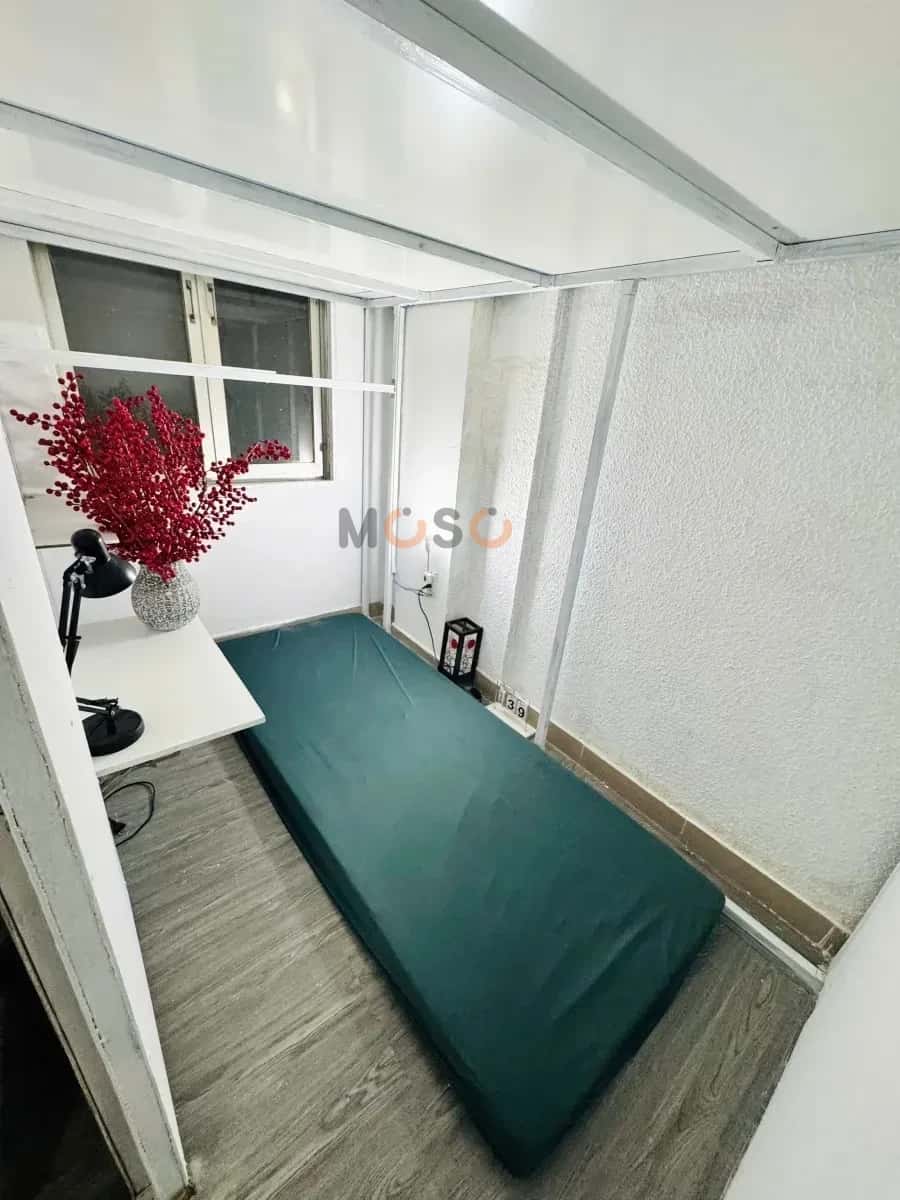 Cho thuê phòng trọ Nguyễn Trọng Tuyển Quận Tân Bình, TP.HCM – 6 phòng ngủ, giá 1.8 triệu — Hình 2 Cho thuê phòng trọ Nguyễn Trọng Tuyển Quận Tân Bình, TP.HCM – 6 phòng ngủ, giá 1.8 triệu — Hình 2