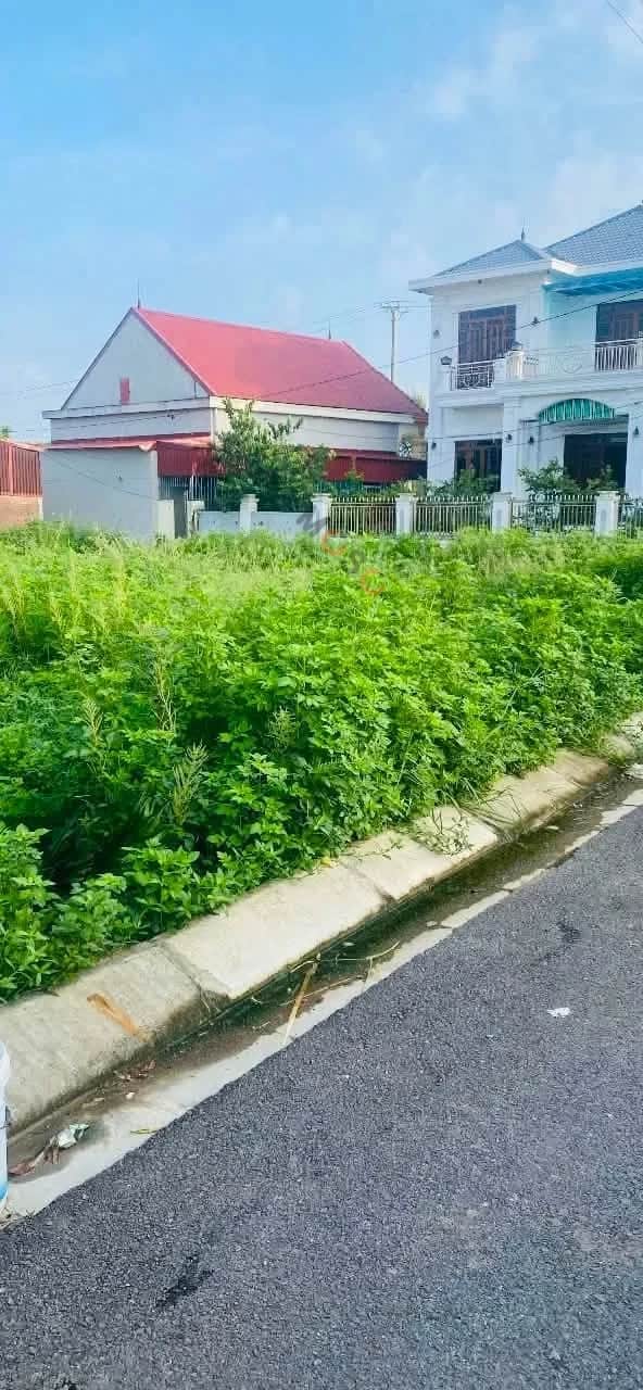 Bán đất Thôn Xuân Úc Huyện Kiến Thuỵ, TP. Hải Phòng – giá 1.1 tỷ Bán đất Thôn Xuân Úc Huyện Kiến Thuỵ, TP. Hải Phòng – giá 1.1 tỷ