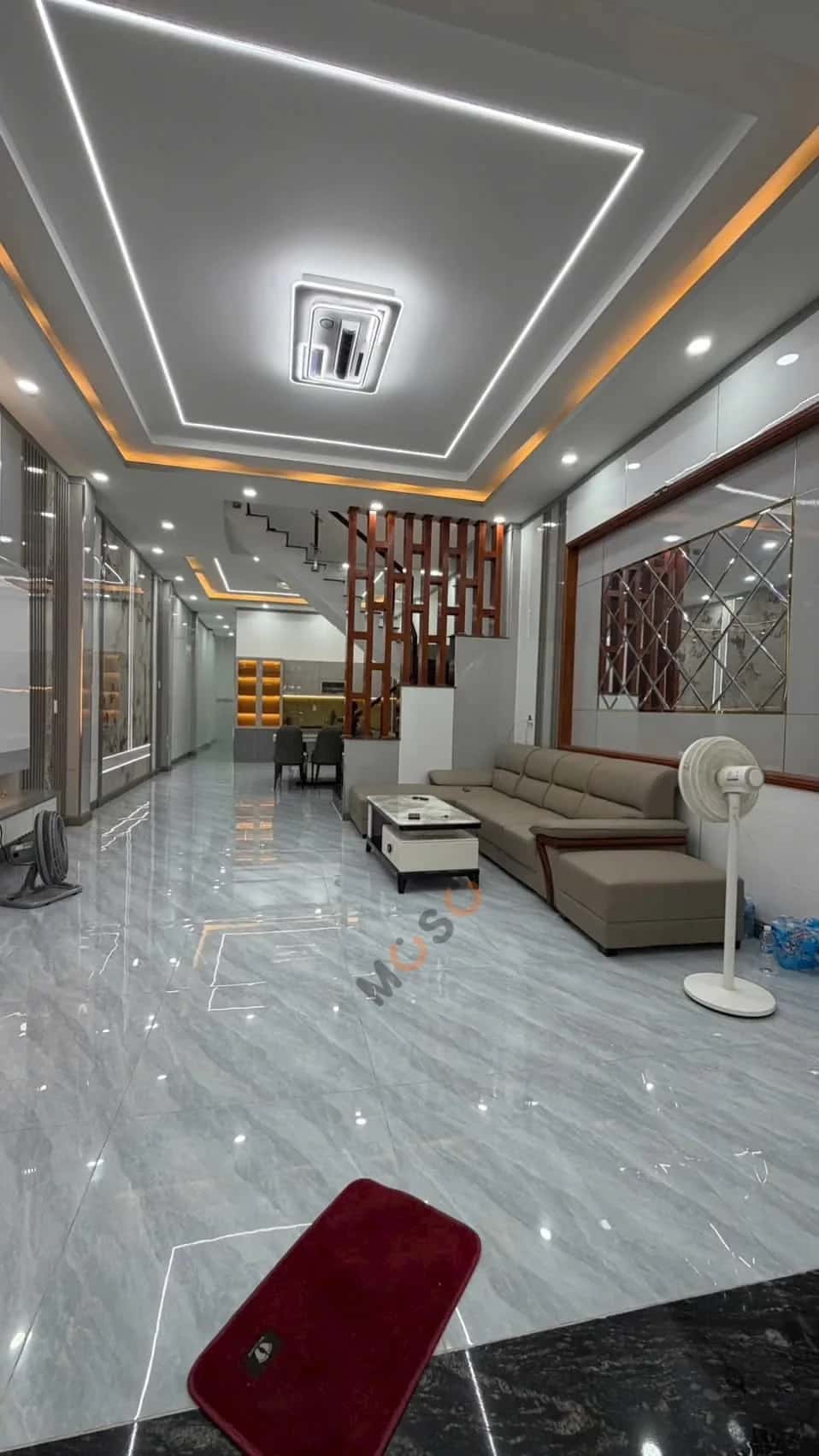Bán nhà mặt tiền Liên Huyện Thành phố Dĩ An, Bình Dương – 3 phòng ngủ, giá 8 tỷ — Hình 2 Bán nhà mặt tiền Liên Huyện Thành phố Dĩ An, Bình Dương – 3 phòng ngủ, giá 8 tỷ — Hình 2