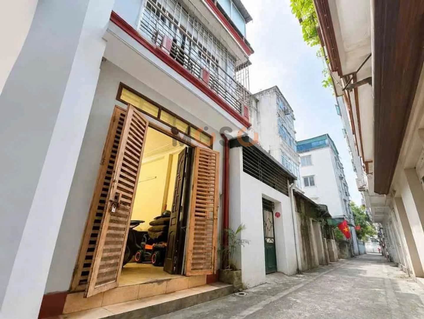 Bán nhà hẻm ngõ 532 Ngọc Thuỵ, Đường Ngọc Thụy Quận Long Biên, TP. Hà Nội – 2 phòng ngủ, giá 9 tỷ Bán nhà hẻm ngõ 532 Ngọc Thuỵ, Đường Ngọc Thụy Quận Long Biên, TP. Hà Nội – 2 phòng ngủ, giá 9 tỷ