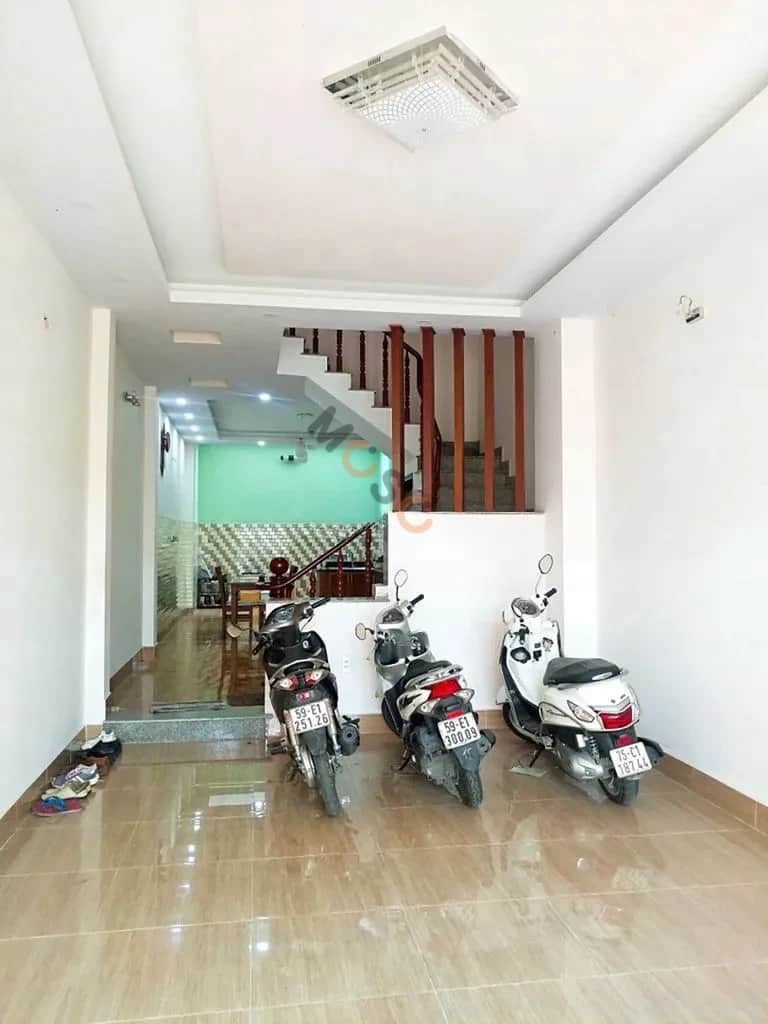 Main image Main image