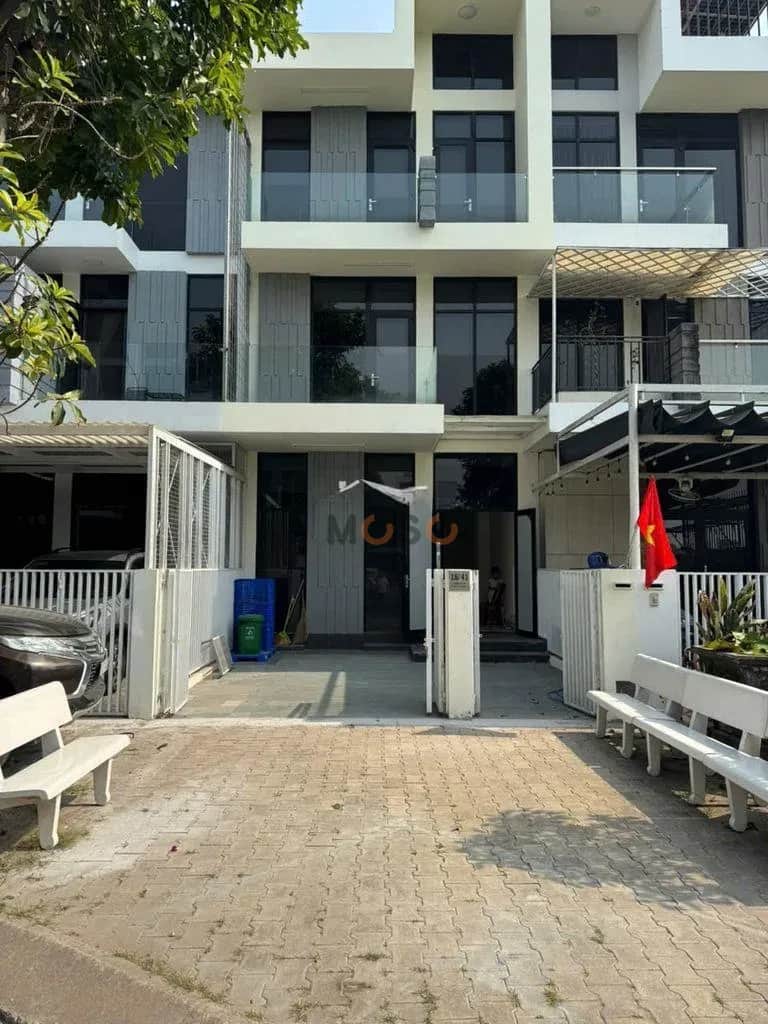 Cho thuê nhà hẻm Quận 2 cũ, TP. Thủ Đức – 4 phòng ngủ, giá 14 triệu Cho thuê nhà hẻm Quận 2 cũ, TP. Thủ Đức – 4 phòng ngủ, giá 14 triệu