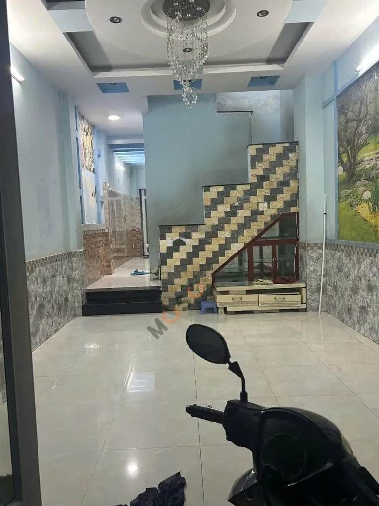 Main image Main image