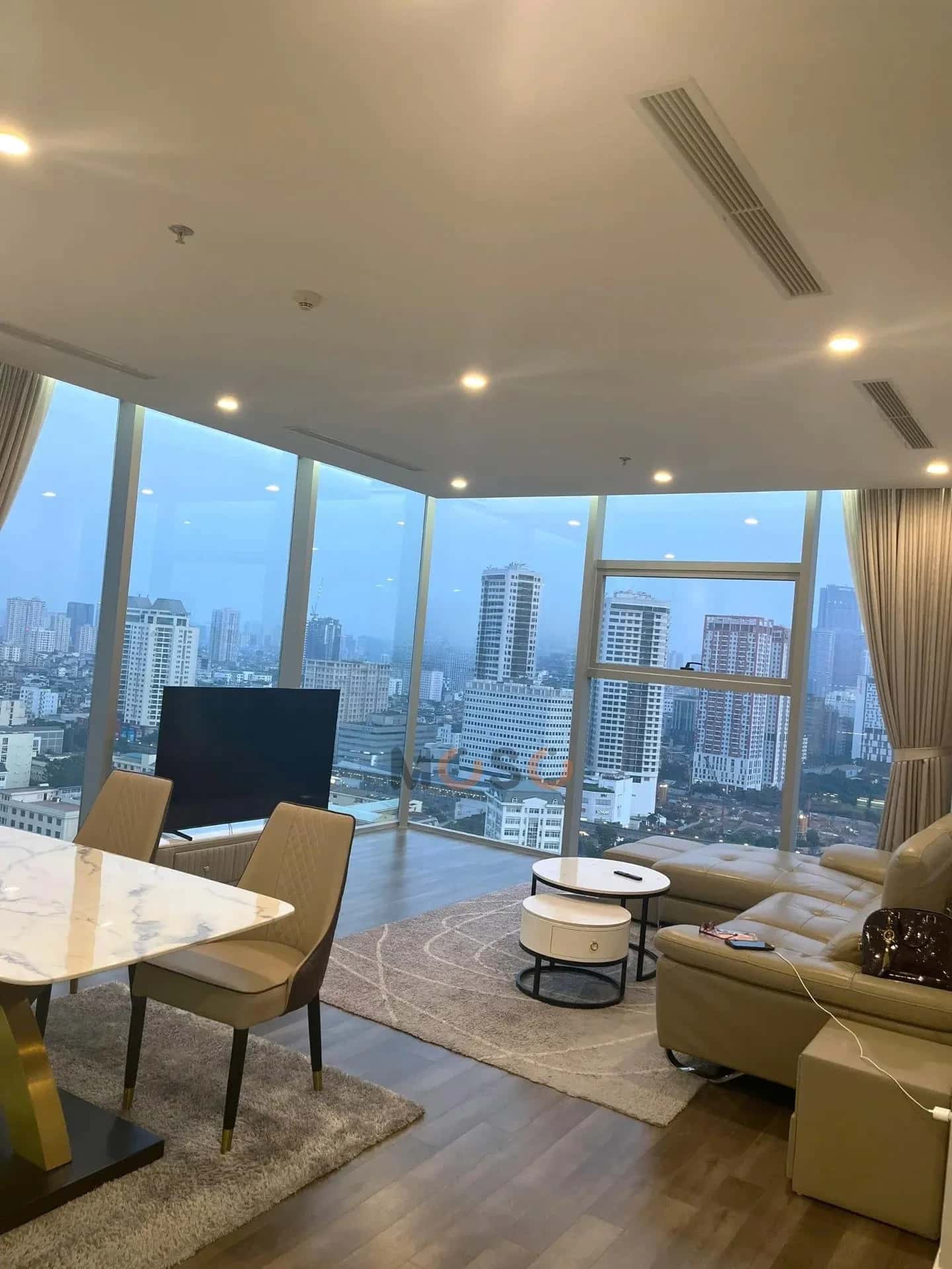 Cho thuê căn hộ chung cư Đường Phạm Văn Đồng Quận Cầu Giấy, Hà Nội – 3 phòng ngủ, giá 25 triệu — Hình 3 Cho thuê căn hộ chung cư Đường Phạm Văn Đồng Quận Cầu Giấy, Hà Nội – 3 phòng ngủ, giá 25 triệu — Hình 3