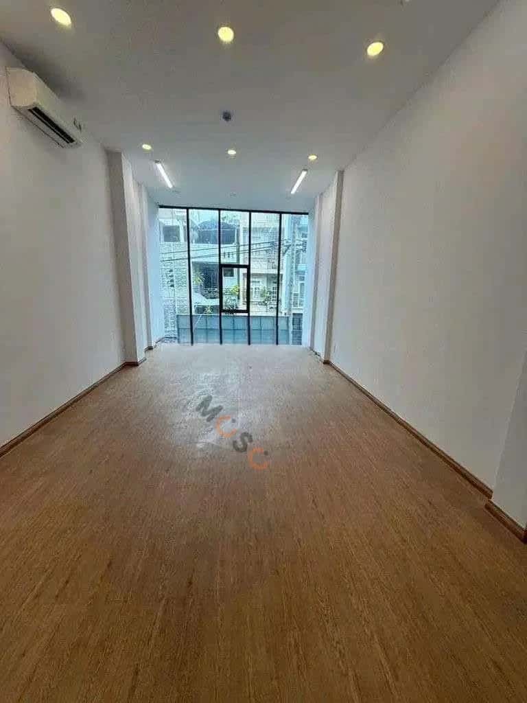 Cho thuê nhà mặt tiền Lê Thánh Tôn Quận 1, TP.HCM – giá 40 triệu — Hình 2 Cho thuê nhà mặt tiền Lê Thánh Tôn Quận 1, TP.HCM – giá 40 triệu — Hình 2