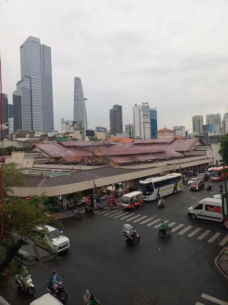 Cho thuê nhà mặt tiền Lê Thánh Tôn Quận 1, TP.HCM – giá 35 triệu — Hình 2 Cho thuê nhà mặt tiền Lê Thánh Tôn Quận 1, TP.HCM – giá 35 triệu — Hình 2