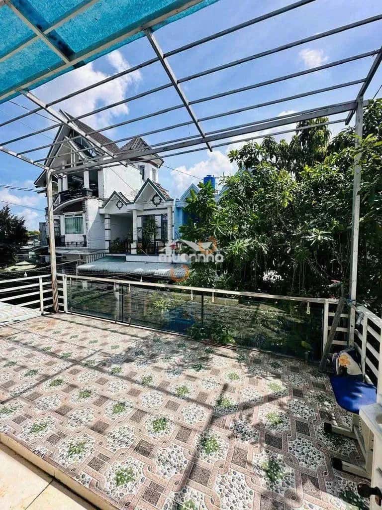 Cho thuê nhà hẻm Hóc Môn, TP.HCM – 4 phòng ngủ, giá 8 triệu — Hình 2 Cho thuê nhà hẻm Hóc Môn, TP.HCM – 4 phòng ngủ, giá 8 triệu — Hình 2