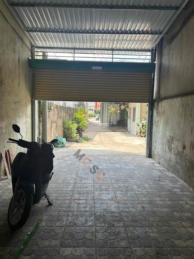 Cho thuê nhà hẻm Quốc lộ 1 Huyện Hóc Môn, TP.HCM – giá 6 triệu Cho thuê nhà hẻm Quốc lộ 1 Huyện Hóc Môn, TP.HCM – giá 6 triệu
