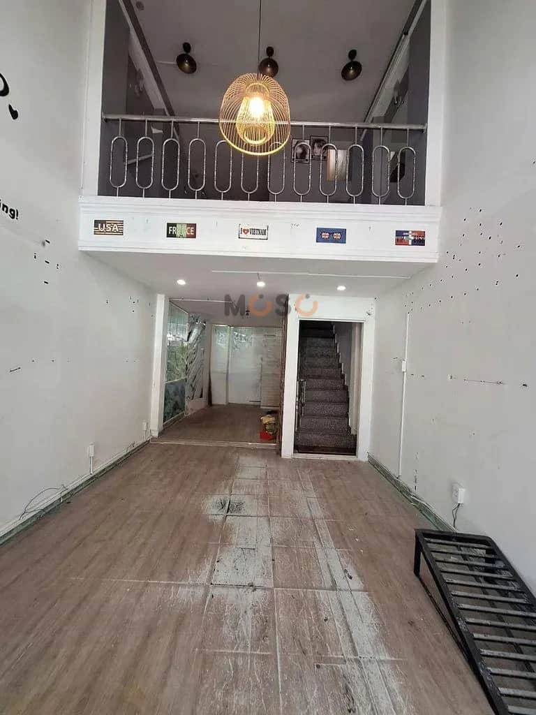 Cho thuê nhà mặt tiền lí thái tổ Quận 10, TP.HCM – 3 phòng ngủ, giá 18 triệu Cho thuê nhà mặt tiền lí thái tổ Quận 10, TP.HCM – 3 phòng ngủ, giá 18 triệu