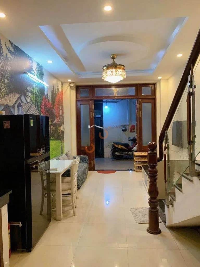 Cho thuê nhà hẻm Cao Thắng Quận 3, TP.HCM – 2 phòng ngủ, giá 13 triệu Cho thuê nhà hẻm Cao Thắng Quận 3, TP.HCM – 2 phòng ngủ, giá 13 triệu
