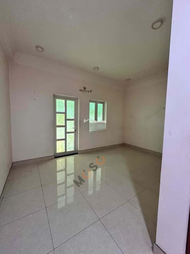 Cho thuê văn phòng Đường số 11 Quận 2 cũ, TP. Thủ Đức – 6 phòng ngủ, giá 75 triệu — Hình 2 Cho thuê văn phòng Đường số 11 Quận 2 cũ, TP. Thủ Đức – 6 phòng ngủ, giá 75 triệu — Hình 2