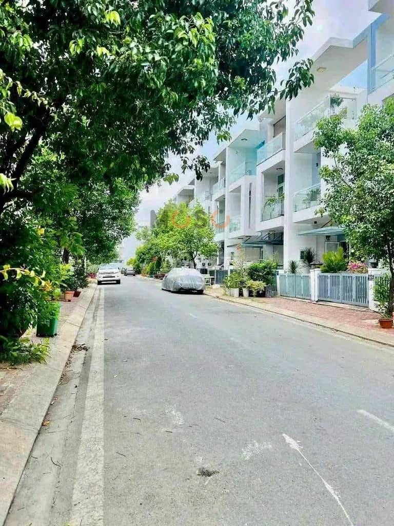 Cho thuê nhà mặt tiền Quận Bình Tân, Ho Chi Minh – 5 phòng ngủ, giá 22 triệu Cho thuê nhà mặt tiền Quận Bình Tân, Ho Chi Minh – 5 phòng ngủ, giá 22 triệu