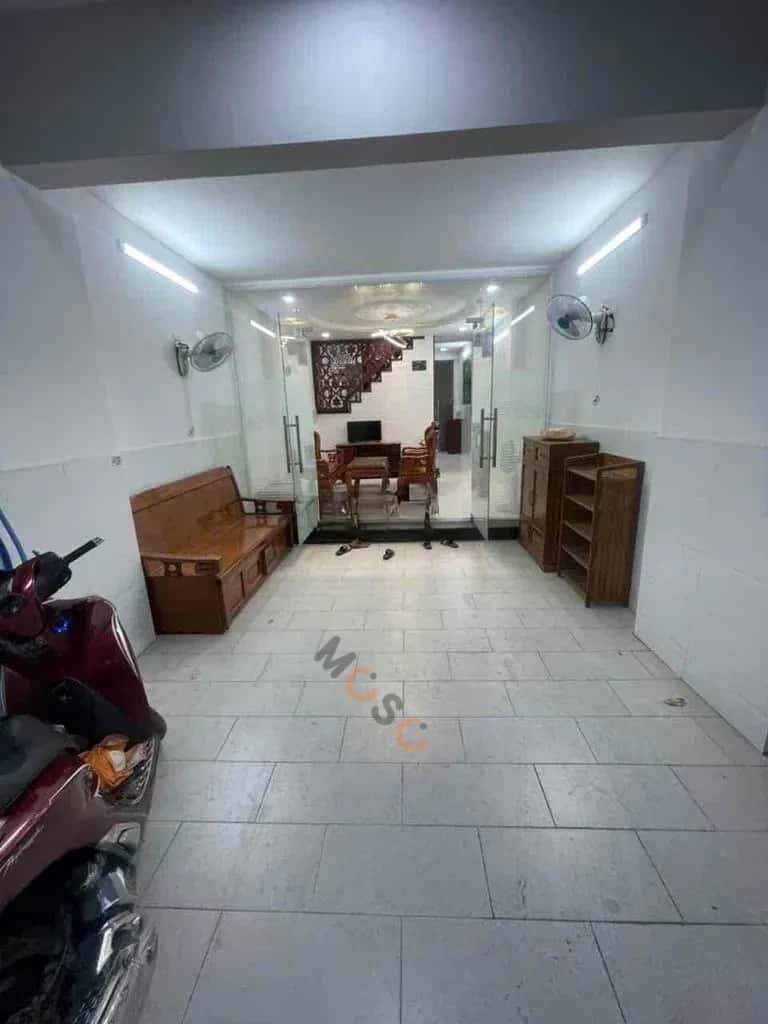 Cho thuê nhà mặt tiền Đường Nam Hoà Quận 9 cũ, TP.HCM – 3 phòng ngủ, giá 14.5 triệu — Hình 3 Cho thuê nhà mặt tiền Đường Nam Hoà Quận 9 cũ, TP.HCM – 3 phòng ngủ, giá 14.5 triệu — Hình 3