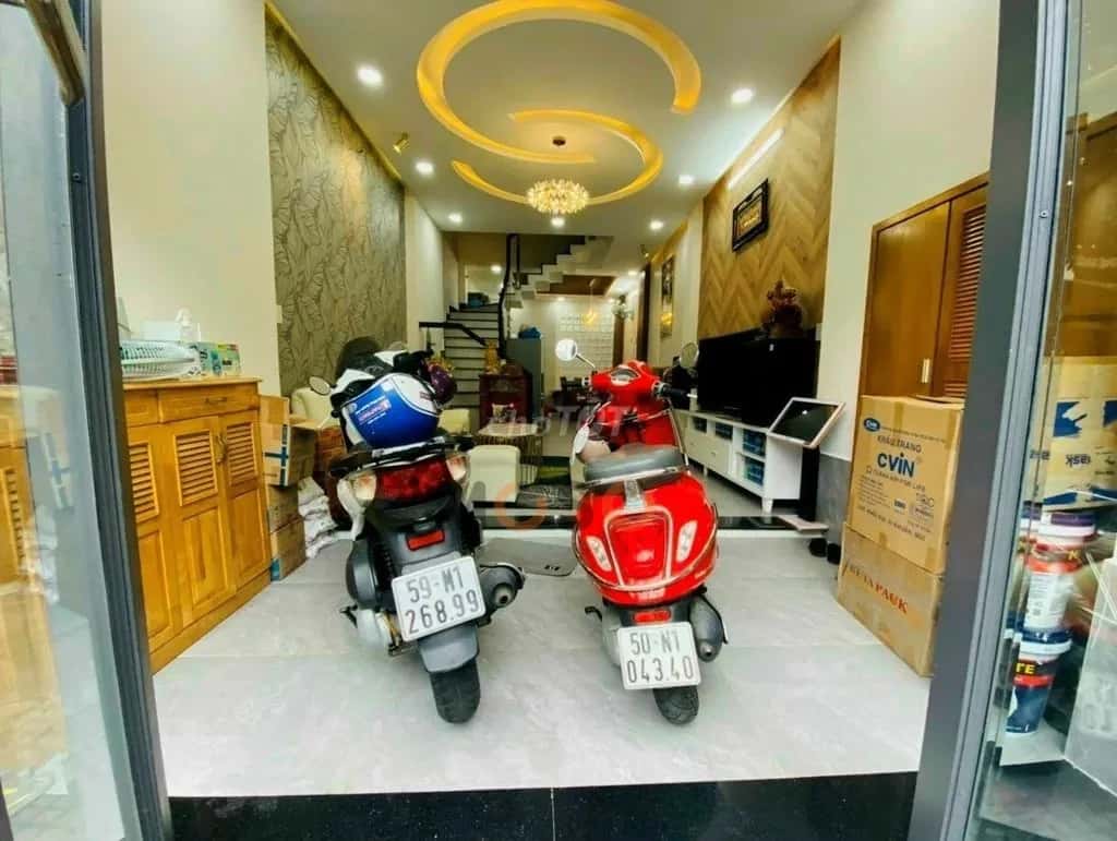 Cho thuê nhà hẻm Đường Trường Sơn Quận 10, TP.HCM – 5 phòng ngủ, giá 22 triệu — Hình 2 Cho thuê nhà hẻm Đường Trường Sơn Quận 10, TP.HCM – 5 phòng ngủ, giá 22 triệu — Hình 2