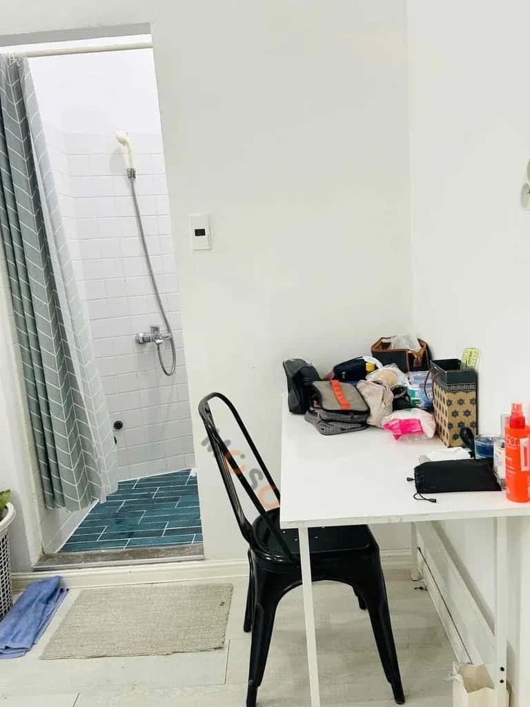 Cho thuê nhà hẻm Cách Mạng Tháng Tám Quận 3, TP.HCM – 4 phòng ngủ, giá 14.5 triệu — Hình 3 Cho thuê nhà hẻm Cách Mạng Tháng Tám Quận 3, TP.HCM – 4 phòng ngủ, giá 14.5 triệu — Hình 3