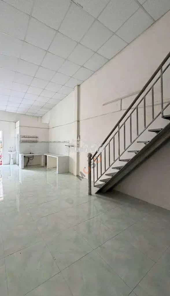 Cho thuê nhà hẻm Hóc Môn, TP.HCM – 2 phòng ngủ, giá 4 triệu — Hình 3 Cho thuê nhà hẻm Hóc Môn, TP.HCM – 2 phòng ngủ, giá 4 triệu — Hình 3