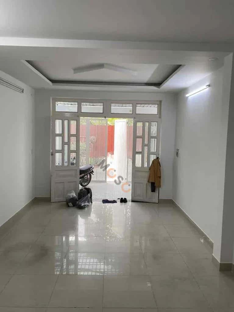 Cho thuê nhà hẻm Đường DN6 Quận 12, TP.HCM – 4 phòng ngủ, giá 13 triệu — Hình 2 Cho thuê nhà hẻm Đường DN6 Quận 12, TP.HCM – 4 phòng ngủ, giá 13 triệu — Hình 2