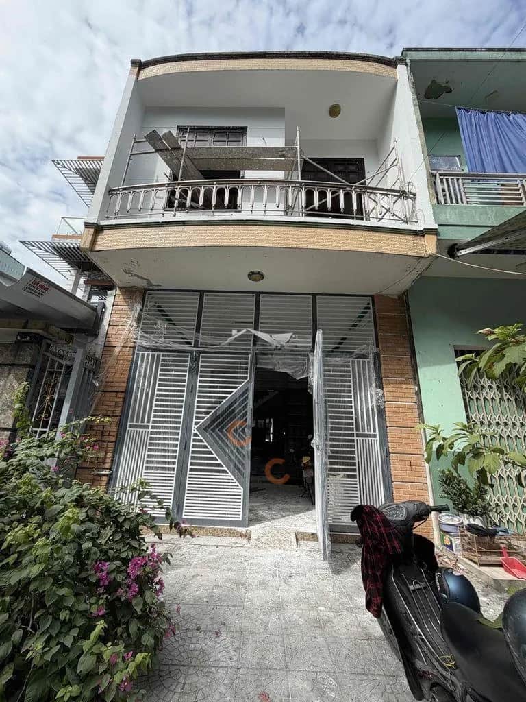 Cho thuê nhà hẻm Nguyễn Xí Liên Chiểu, Đà Nẵng – 4 phòng ngủ, giá 11 triệu Cho thuê nhà hẻm Nguyễn Xí Liên Chiểu, Đà Nẵng – 4 phòng ngủ, giá 11 triệu